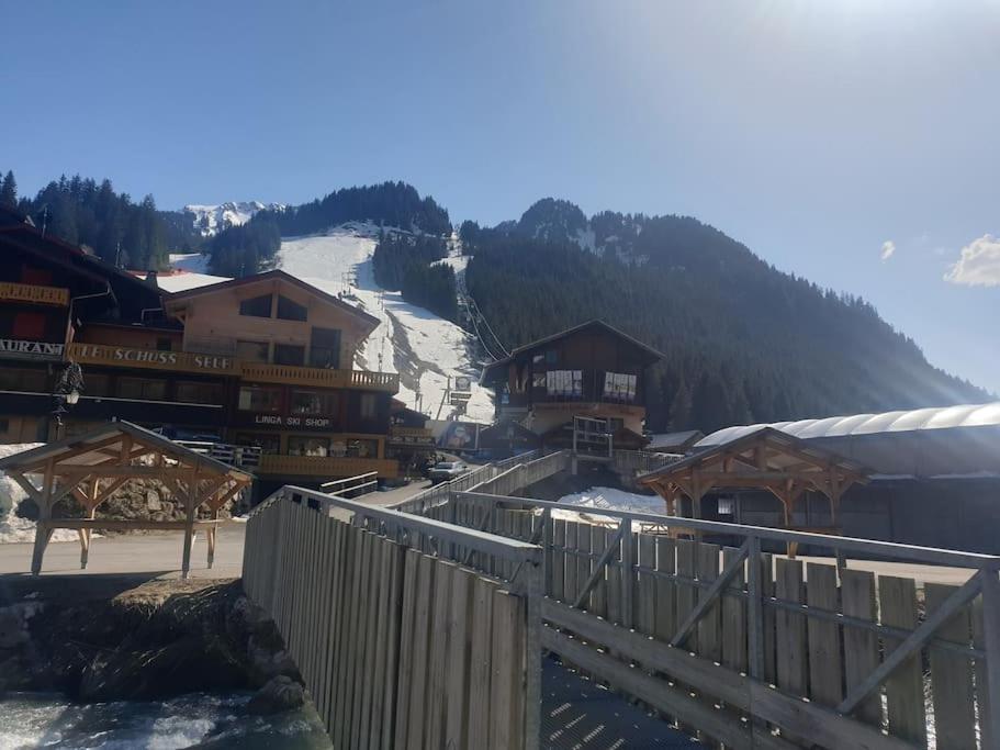 Pour 4 Personnes Au Pied Des Pistes Apartamento